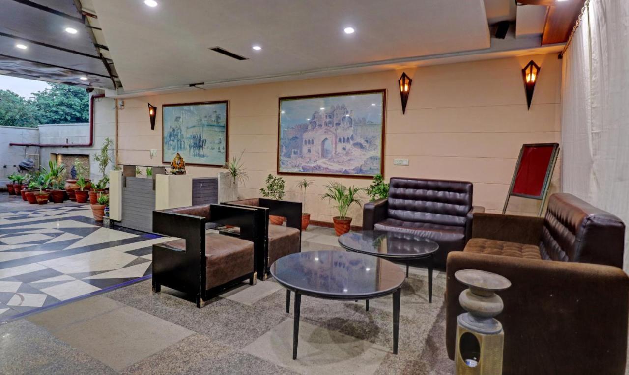 Itsy Hotels Hamlets Stay ノイダ エクステリア 写真