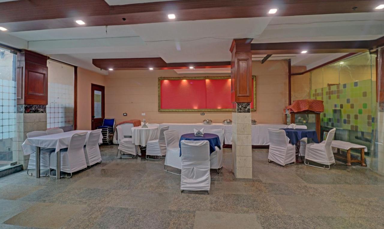 Itsy Hotels Hamlets Stay ノイダ エクステリア 写真