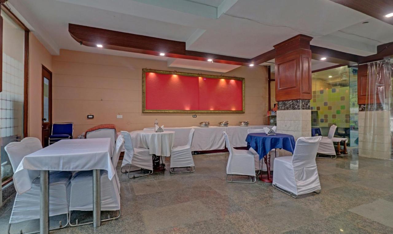 Itsy Hotels Hamlets Stay ノイダ エクステリア 写真